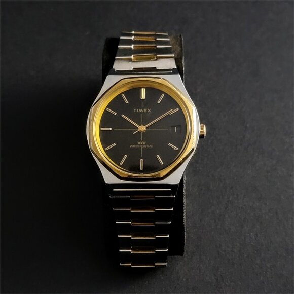 Vintage Timex Royal Oak Mechanical Men's Watch – Black Dial – Gold Bezel - Picture 2 of 8
